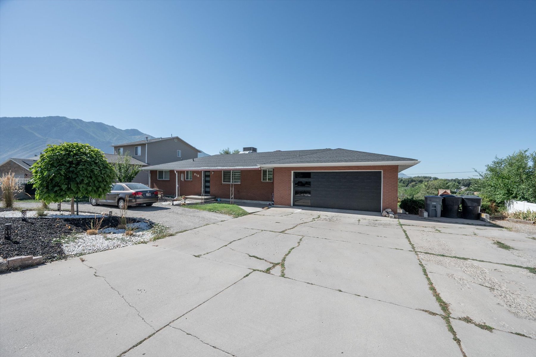 818 South Canyon Drive - 2