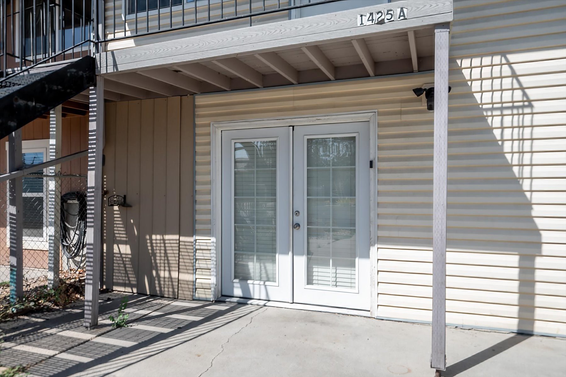 1425 Mandalay Road West - B Downstairs
