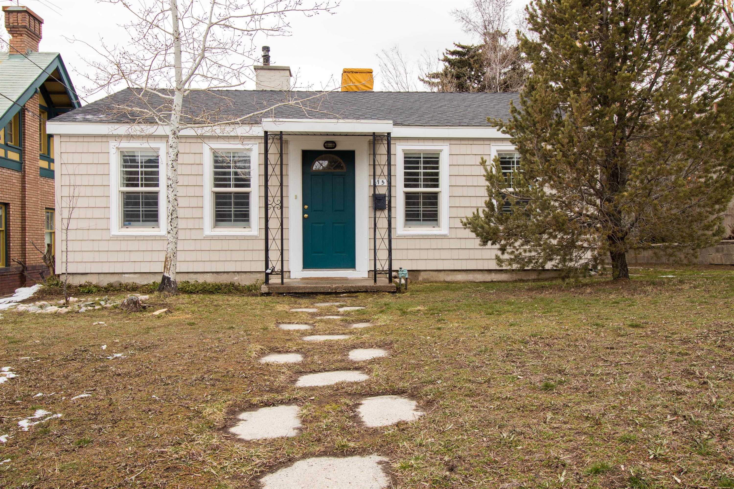 575 I Street