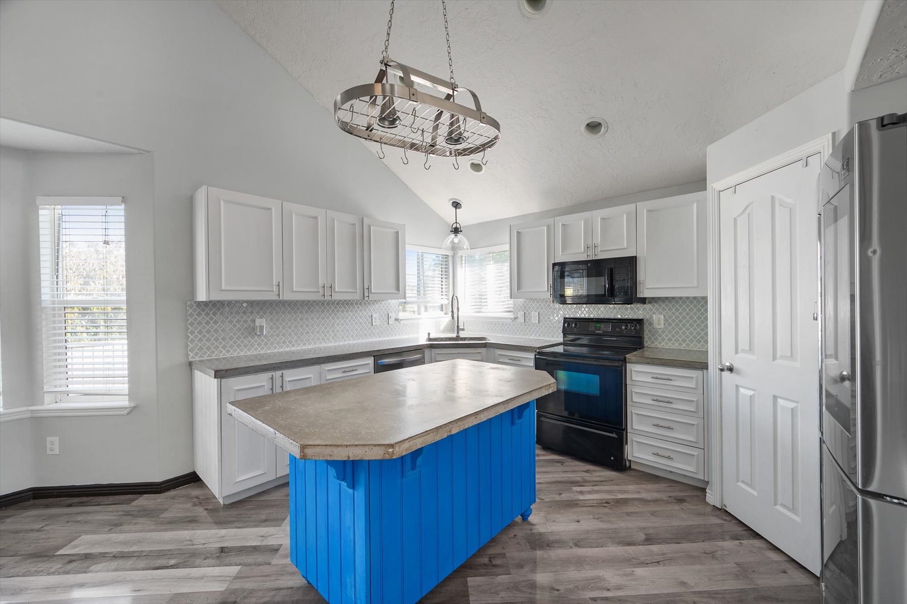 Property thumbnail image