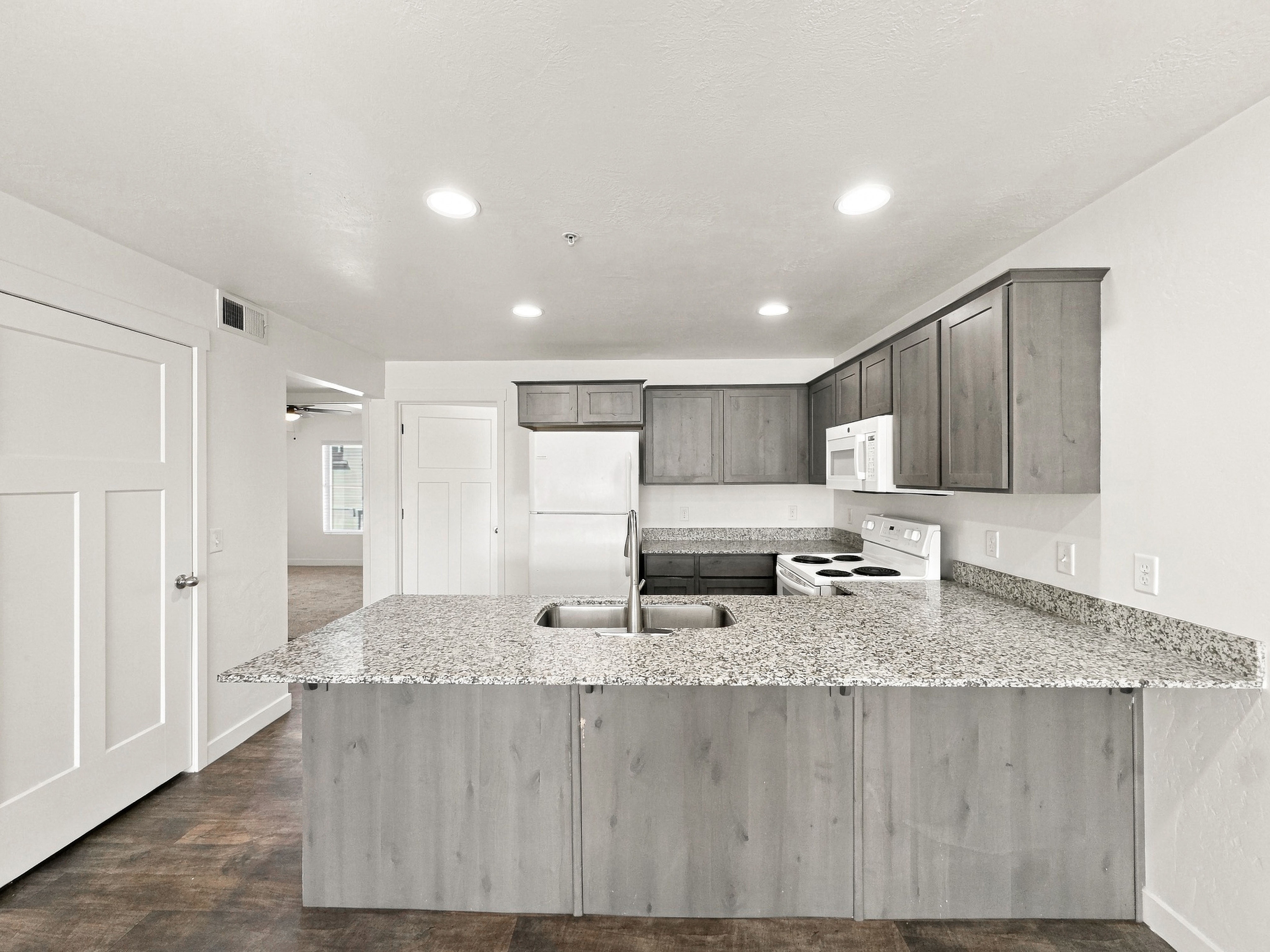 756 East 500 South - 203